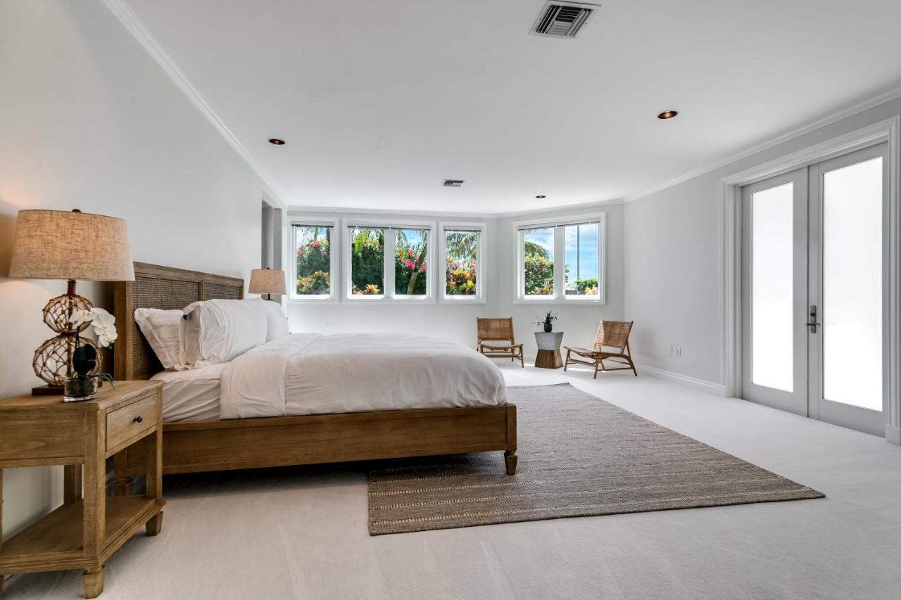Incredible 9 Bedroom 11 Bath Idlewyld Mansion